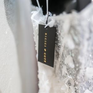 A-line wedding dress / Small